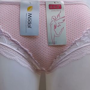 Celana Dalam Wanita Dewasa Super Lembut Motif Brokat cd014