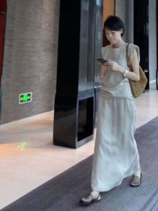 YUFUQING | Fashionable Korean Style Womens Two-Piece Set Summer New Arrival Sleeveless Vest Top And Skirt Ensemble Polyester Fiber