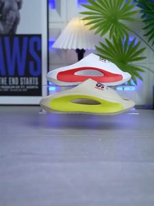 รองเท้าแตะรองเท้าแตะชายหาดทรายสวมใส่นอกฤดูร้อนพื้นรองเท้าหนาไม่ลื่นไม่มีกลิ่นอับสบายกีฬากลางแจ้งกีฬากลางแจ้งชายหาดรองเท้าแตะกันลื่นและกันน้ำ เหมาะสำหรับเทศกาลสงกรานต์