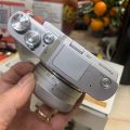 Máy ảnh Panasonic Lumix Gf9 và ống kính 12-32. 