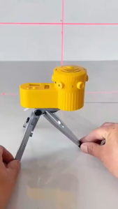 Máy Đo Lasser Đèn báo Led Thước Laser Đo 6 Trong 1 Ngang Dọc Với Chân Máy Xoay Đo Laser