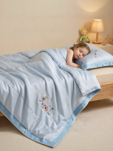 Luolai Kids | Childrens A-Class Quality Cotton & Silk All-Season Summer Two-In-One Easy to Wash No Cover Needed Quilt