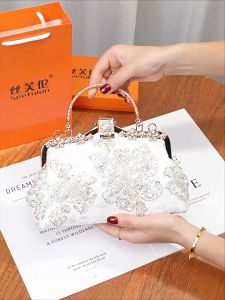 daidai (Ready Stock) Women Pearl Antique Cheongsam Handbag Banquet Shoulder Clutch Bag 珍珠绣花竹节手提包古风旗袍宴会手拿包链条包金属锁扣绣珠包
