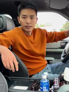 Leopard 5 Anti-Rattle Water Cup Holder: A Quiet Solution