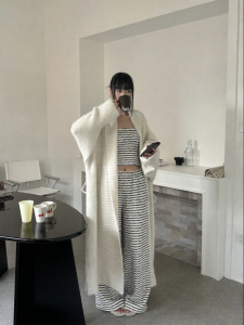 VENUIE | Classic Black and White Stripes Top Loose Trousers Two Piece Set