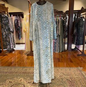 Gaudia Dress by Dian Pelangi LIMITED EDITION Busana Muslim Baju Maxi Dress Gamis Abaya Kaftan Gaun Outfit Pesta Pernikahan Kondangan Casual Formal Wanita Hijaber Cantik Anggun Modis Modern Elegan Mewah Model Korea Terbaru Motif Batik Abstrak Kekinian