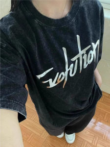 เสื้อยืดแขนสั้นผู้ชายสไตล์ย้อนยุคสไตล์อเมริกัน ทรงหลวม ผ้าฝ้าย ระบายอากาศได้ดี ทรงปกติ สำหรับฤดูร้อน 2025