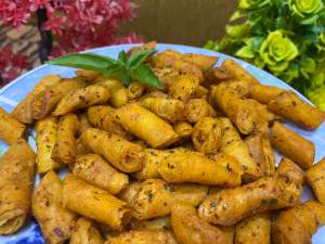 Keripik Lumpia / Lumpia Cikruh / Lumpia Gulung (popia) Termurah / Lumpia Kering / Kulpi Varian Pedas Daun Jeruk