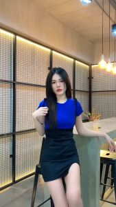 ชุดเซ็ต 2 ชิ้น เสื้อครอบครั้ง เอี๊ยมสั้น ต้องมีน้า ผ้ายืดเยอะ ทรงรัดรูปส่ง่าย รุ่น คอกลม 45+ เอี๊ยม