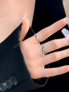 Nhẫn Tròn Màu Đen Nhẫn Hở Ngón Trỏ Nhẫn Cặp Đôi Thiết Kế Độc Đáo Nhẫn Đeo Chìa Khóa Cho Nữ Nhẫn Hợp Kim Mới Về Nhẫn Tròn Màu Đen