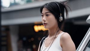 Roseselsa Harukana Yama Over-Ear Wired Headphones: Hi-Fi Vintage Design MMCX and 3.5mm Connection (Distant Mountain)