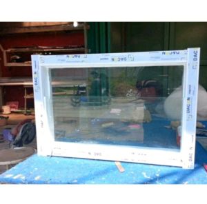 JENDELA BOVEN KACA ZIG-ZAG ukuran T40XL60 gratis packing kayu