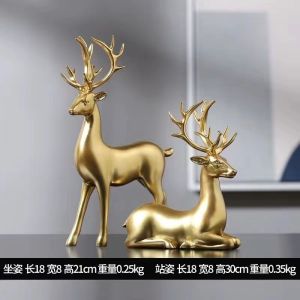 Elegant European Style Gold Deer Wine Cabinet Decorative Piece Modern Home Living Room TV Cabinet Animal Resin Tabletop Decoration
