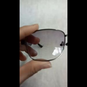 Kacamata 2 Fungsi Untuk Baca Dan Jalan (Lensa Bifokal) Lensa Hitam Tersedia Ukuran +1.00 s/d +300 Gagang Plastik Frame Metal