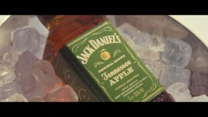 Jack Daniels Tennessee Apple Whiskey 700ml | Drinkka