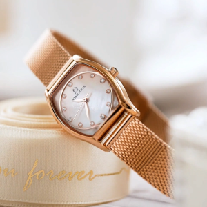 Solvil et Titus Barista 3 Hands Date Quartz in Light Pink degrade Dial and Rose Gold Mesh Bracelet Women Watch W06-03384-008