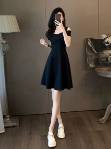 Black French Style off Shoulder Dress Women Summer Slimming Small Hepburn Black Dress Super Popular Strap Dresses