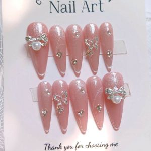 Móng tay thiết kế Nail box mắt mèo hồng mã số AB8