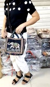 COD SIS TAS SELEMPANG MOTIF POLOS BISA MUAT BANYAK TAS PROMO SEMARANG LOKAL FASHION WANITA CEWEK