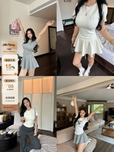 Round Neck T-shirt and Elastic Waist Skirt for Plus Size
