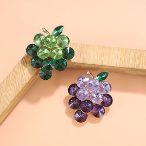 New Arrival Exquisite Fashion Grape Brooch Temperament Wild Creative Fruit Corsage Summer Fashion Tape Skirt Ornament