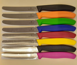 Dao bếp Victorinox Tomato and table knives 11cm (lưỡi răng cưa )