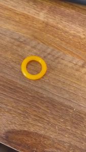 Cao su zoang đánh chỉ  MÀU VÀNG dùng cho máy may 1 kim công nghiệp (Loại đẹp)