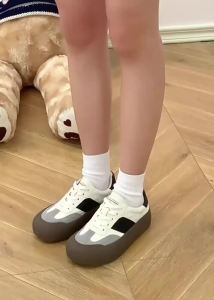 goodbai รองเท้าผู้หญิง 2024 ใหม่ย้อนยุครองเท้าลำลองขนมปังแพลตฟอร์มทุกคู่รองเท้าฝึกอบรมเยอรมันอินเทรนด์