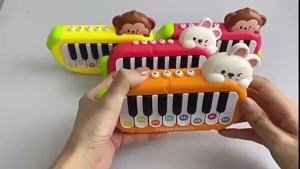 Early Education Mini Electric Keyboard Learning Music Electronic Organ Electronic Piano Toy with Music Score Light