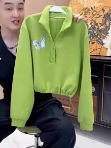 เสื้อสเวตเตอร์คอปกพิมพ์ลายผีเสื้อสั้นแขนยาวสีเขียวแฟชั่นฤดูใบไม้ร่วง/ฤดูหนาวสำหรับผู้หญิง ผ้าฝ้ายอินทรีย์ ปกติ