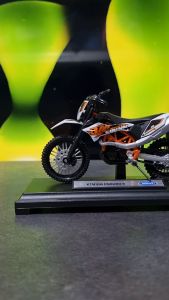 Diecast Miniatur Mainan Motor Trail KTM 690 Enduro R Besi Metal Aktif Suspensi