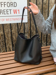 กระเป๋าสะพายข้างแบบสะพายไหล่ขนาดใหญ่สไตล์ย้อนยุคสำหรับผู้หญิง กระเป๋าถือแบบสะพายข้าง Tote Bag สำหรับเดินทางในชีวิตประจำวัน