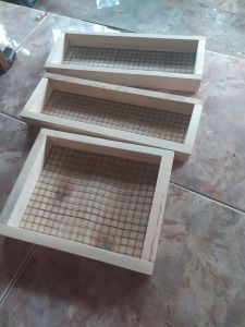 tempat pakan hewan dari kayu dan murah