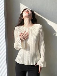 QFN | Áo Blouse Ruffle Elegance Phong Cách Pháp Trẻ Trung Độc Đáo