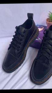 promo !! sepatu snackers dokmar  kulit hitam pria terbaru dan terpopuler