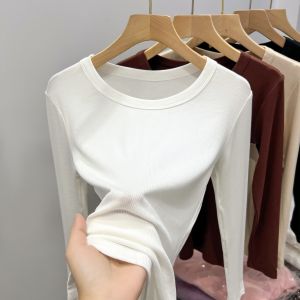 Elegant Warm Designed T-Shirt with Shoulder Accent and Brushed Velvet