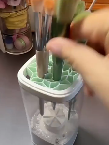 [READY STOCK] UV disinfection Electric Makeup Brush Cleaner Make up Brush Clean Machine Dryer Basket