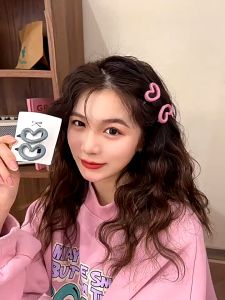 Tooyoo Sweet Heart-shaped Hair Clip Girlish Sense Bangs Clip Cute Creative Hair Accessory