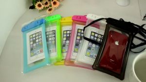 (พร้อมส่ง)Microcase ซองกันน้ำ พร้อมสายคล้องคอ for RealmeVivo Oppo iPhone XR XS MAX SAMSUNG S10+ Huawei P30 Xiaomi mi 9 Dry Bag Waterproof Phone Bag Case Waterproof Bag Mobile Phone Pouch 6.5 inch for iPhone X