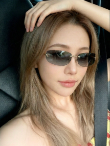 HELEN KELLER | Trendy Sun Clip Ons Frameless Color Changing Sunglasses