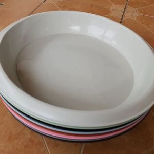 {"ชุดเครื่องจาน 20 นิ้ว มีหลายสีให้เลือก": "จานรองกระถาง 20 นิ้ว มีหลายสีให้เลือก"}