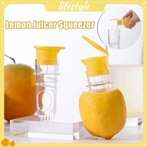 Lemon Juicer Squeezer Portable Manual Lime Juicer Portable Screw Top Lemon Press with Built-In Filter Lemon Juicer
