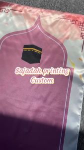 SAJADAH TRAVEL PRINTING CUSTOM NAMA / SAJADAH DEWASA / SAJADAH ANAK-ANAK REMAJA / SAJADAH CUSTOM PRINT SAKU TRAVELLING / SOUVERNIR KADO HAMPERS PENGAJIAN OLEH-OLEH UMROH HAJI PERNIKAHAN WEDDING