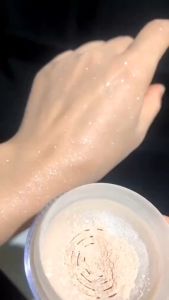 [HCM] Phấn Phủ Bột Trang Điểm Love Alpha Và Jomeel Có Nhũ Lấp Lánh Sáng Mịn Da