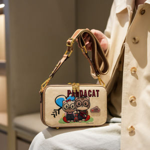 Túi Đeo Chéo Hình Máy Ảnh Thêu Hoạt Hình Cổ Điển Cao Cấp Dành Cho Nữ Túi Vuông Nhỏ Thời Trang Đa Năng Túi Đeo Vai Một Bên