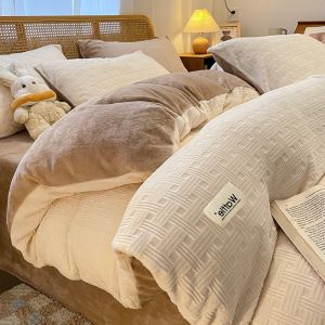 Student Friendly Milk Velvet Bedding Set For Winter Autumn