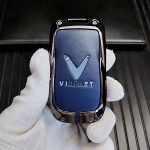 Vỏ chìa khóa ô tô bằng da bò Nappa da thật hợp kim kẽm vỏ chìa khóa điều khiển từ xa thông minh nút bấm bảo vệ cho VinFast VF 6 7 8 9 e34 VF6 VF7 VF8 VF9 VF31 VF32 VF33