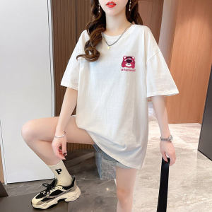 เสื้อยืดแขนสั้นผ้าฝ้ายแท้สีขาวสำหรับผู้หญิง ทรงหลวม แขนยาวปานกลาง ทรงหลวม ทรงครึ่งตัว ทรงเข้ารูป สไตล์เกาหลี ฤดูร้อน 2024 เสื้อตัวบนลายหมีสตรอเบอร์รี่