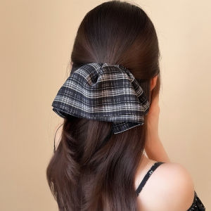 Retro Plaid Hair Clip Womens New 2025 Simple Hair Accessories Half-Up Bun Grab Clip No Damage to Hair Elegant Satin Finish