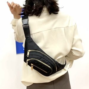 กระเป๋าคาดเอว ผ้าออกซ์ฟอร์ด สำหรับผู้ชาย และผู้หญิง ถูกประกาลให้เหมาะสมกับทุกการแต่งกาย